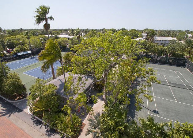 1800 Atlantic Resort Tennis Courts