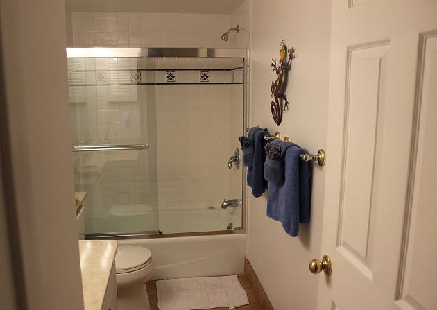 2nd Bathroom