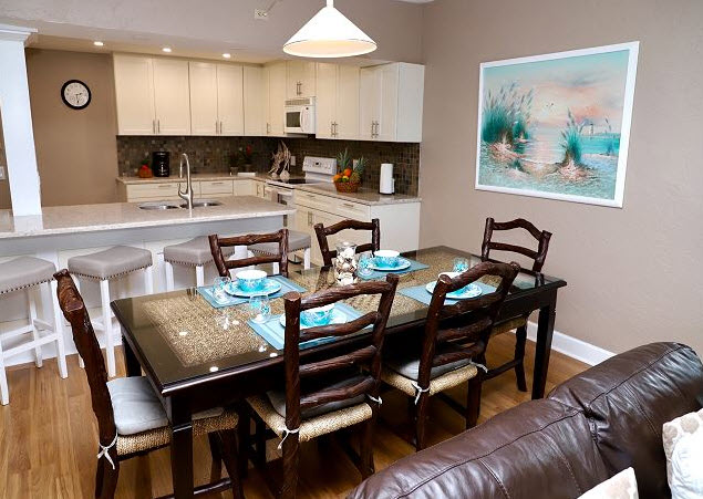 Dining Room & Kitchen