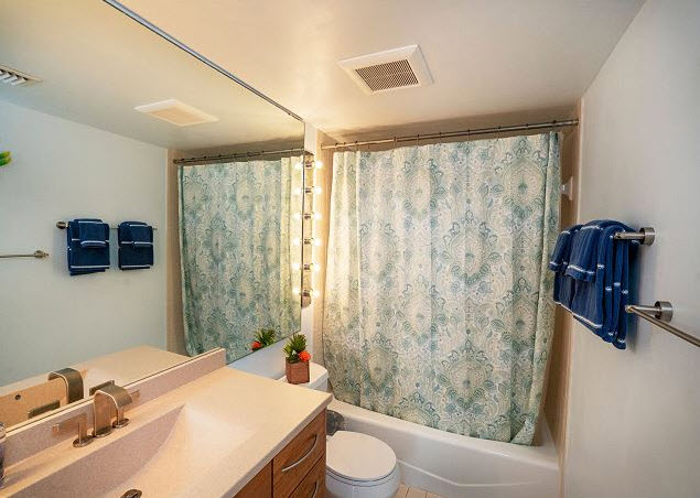 2nd Bathroom