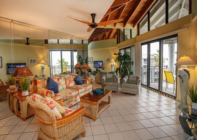 Spacious Living Room